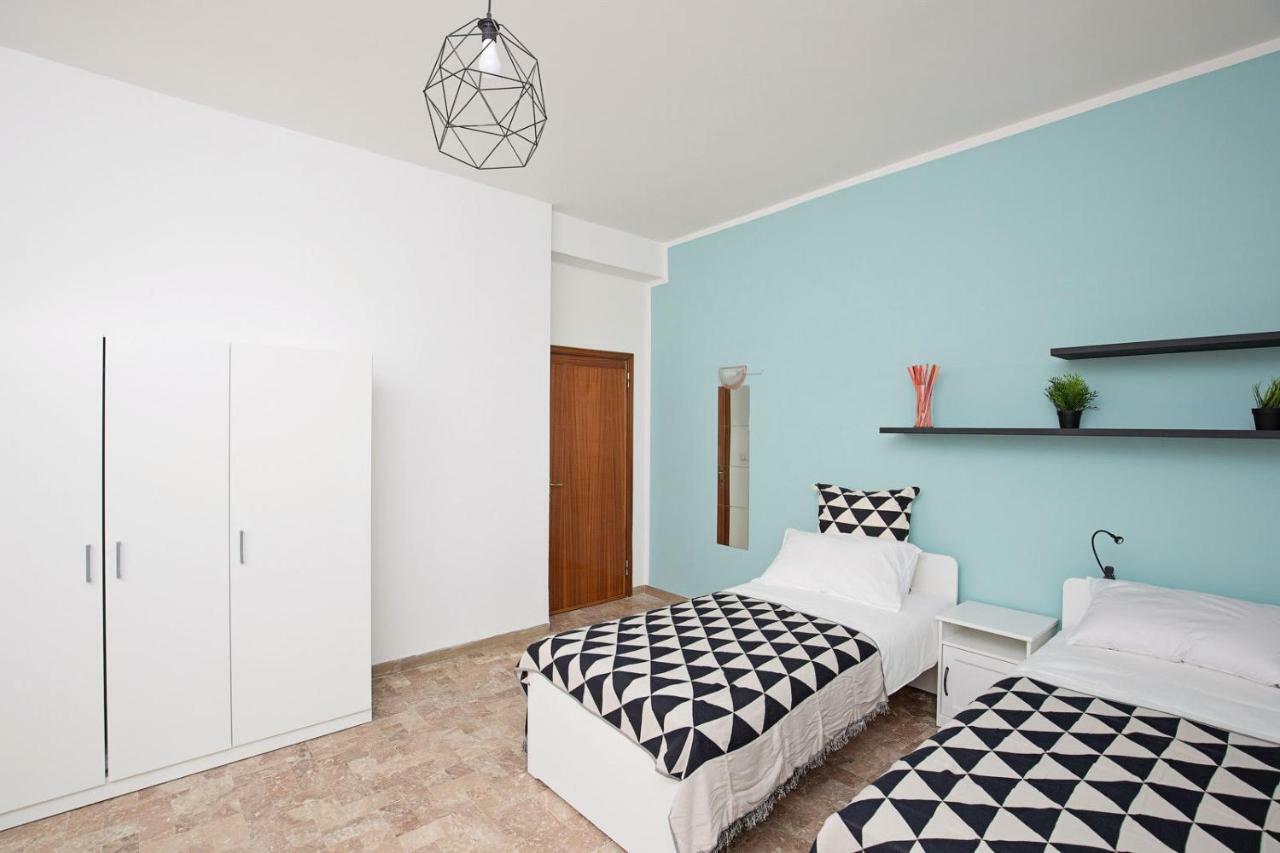 Ponte Tiberio Apartment Rimini Exteriör bild
