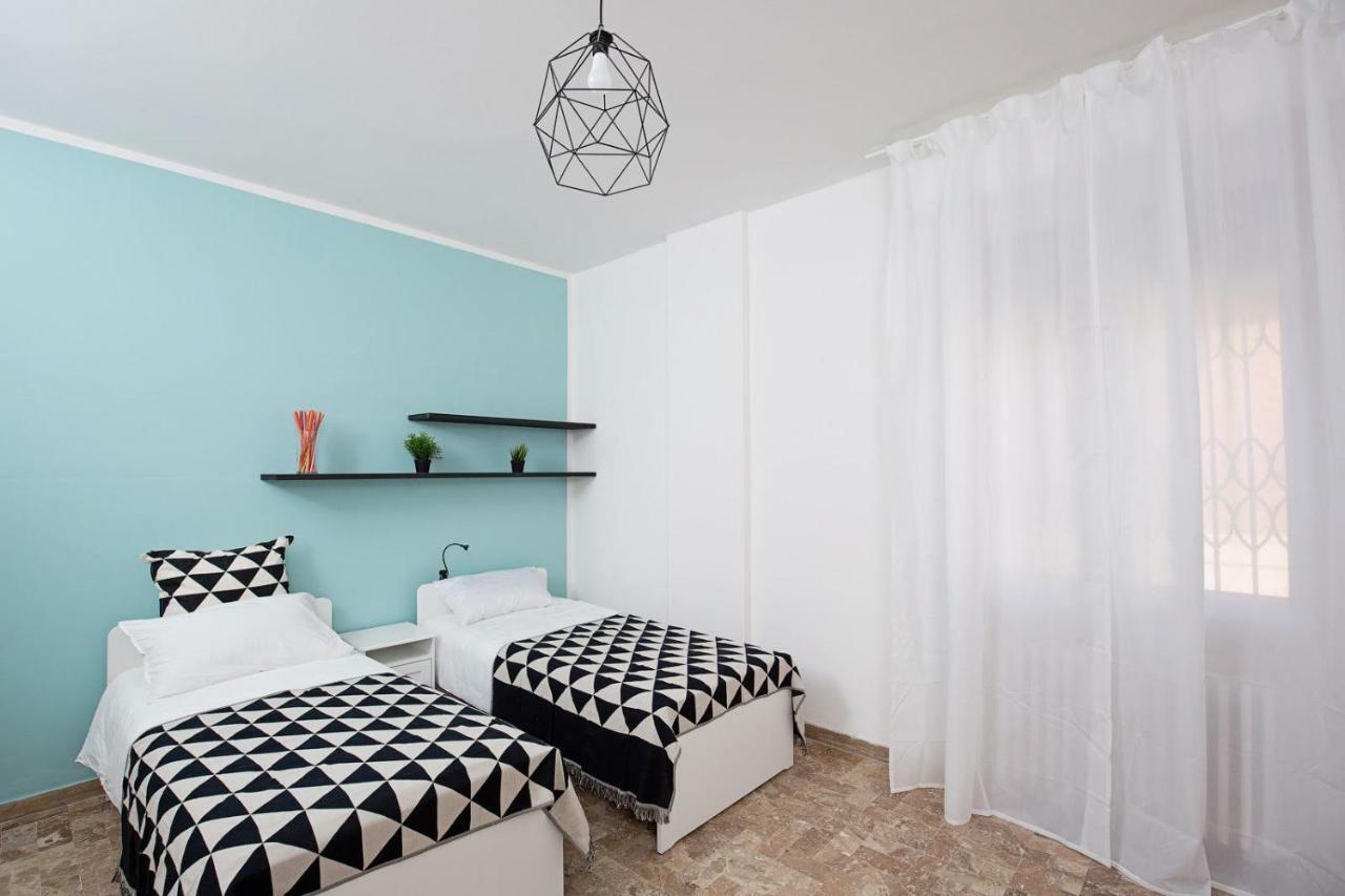 Ponte Tiberio Apartment Rimini Exteriör bild